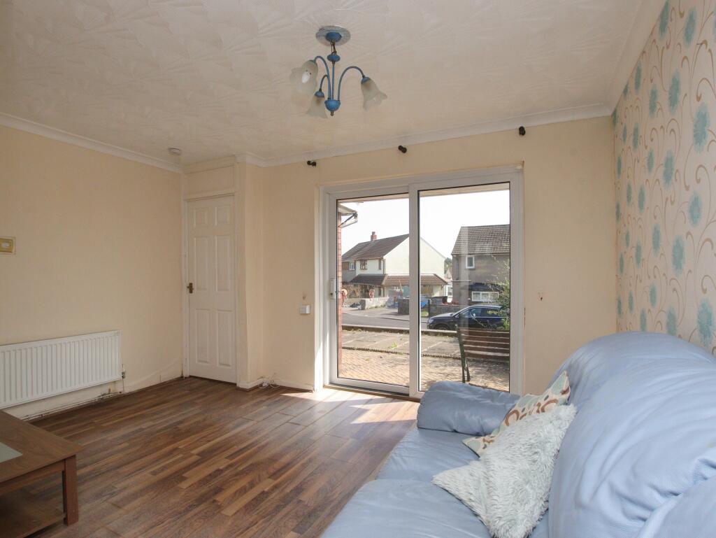 Heol Aneurin, Tonyrefail, CF39 8LN photo 3