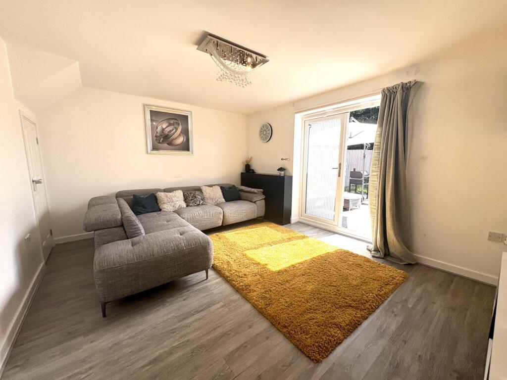 House in Walsall, Goscote - View 5
