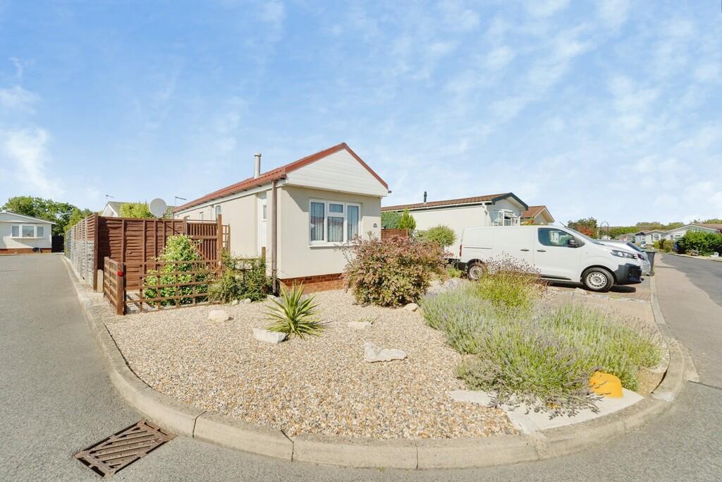 Main image of property: Three Starpark, Henlow