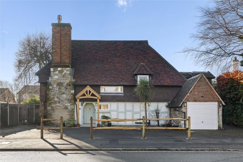 Main image of property: Walton Park, Walton-on-Thames, Surrey, KT12