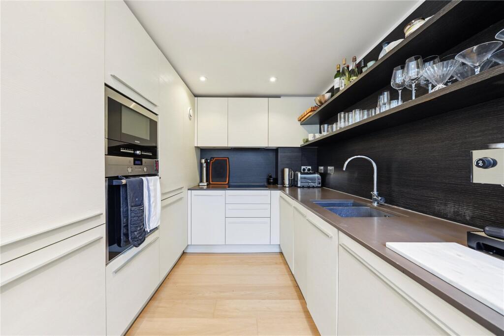 Apartment in London - View 4