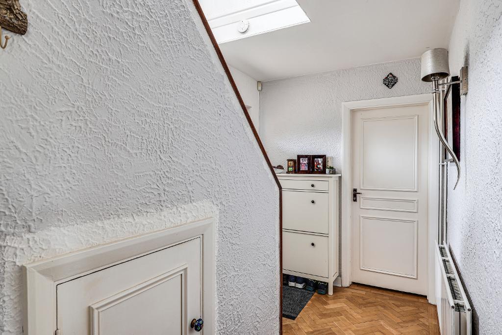 House in Croydon - View 4