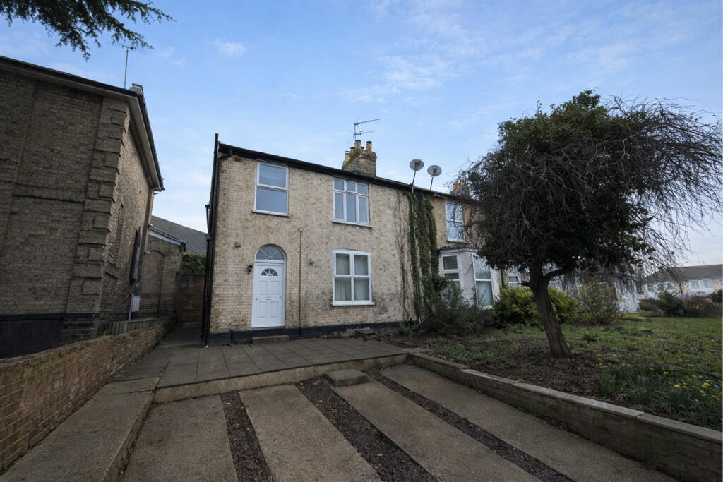 Main image of property: London Road, Ipswich, IP1