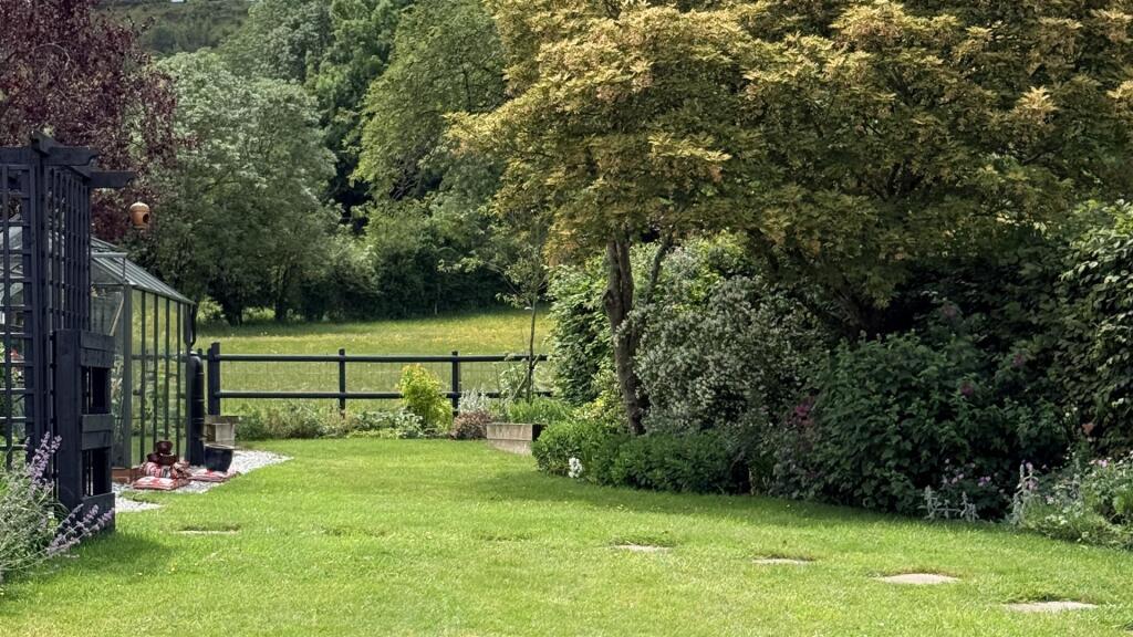 Sandy Lane, Charlton Kings, Cheltenham photo 3