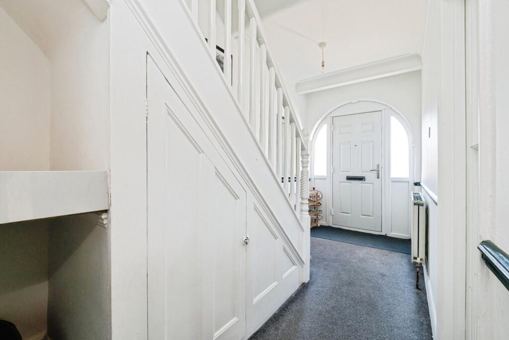 House in Romford - View 3
