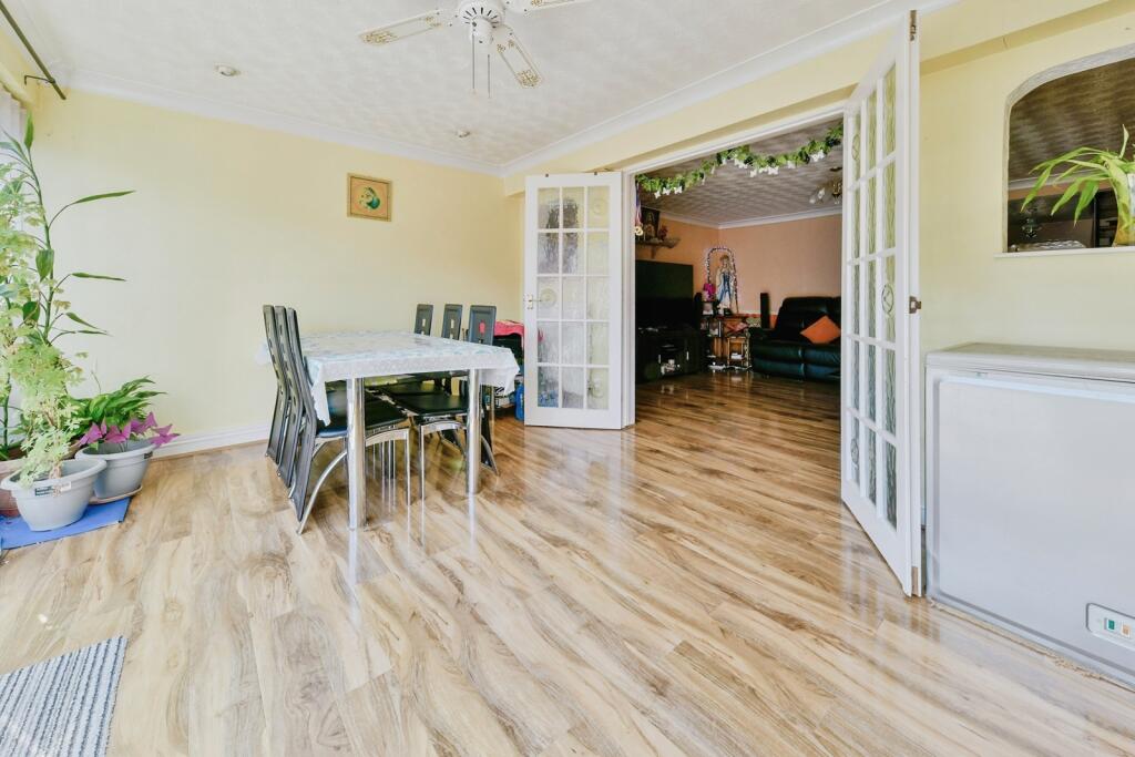 House in Stevenage - View 3