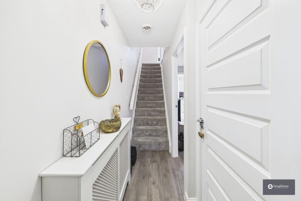 House in Brackley, Radstone Fields - View 5