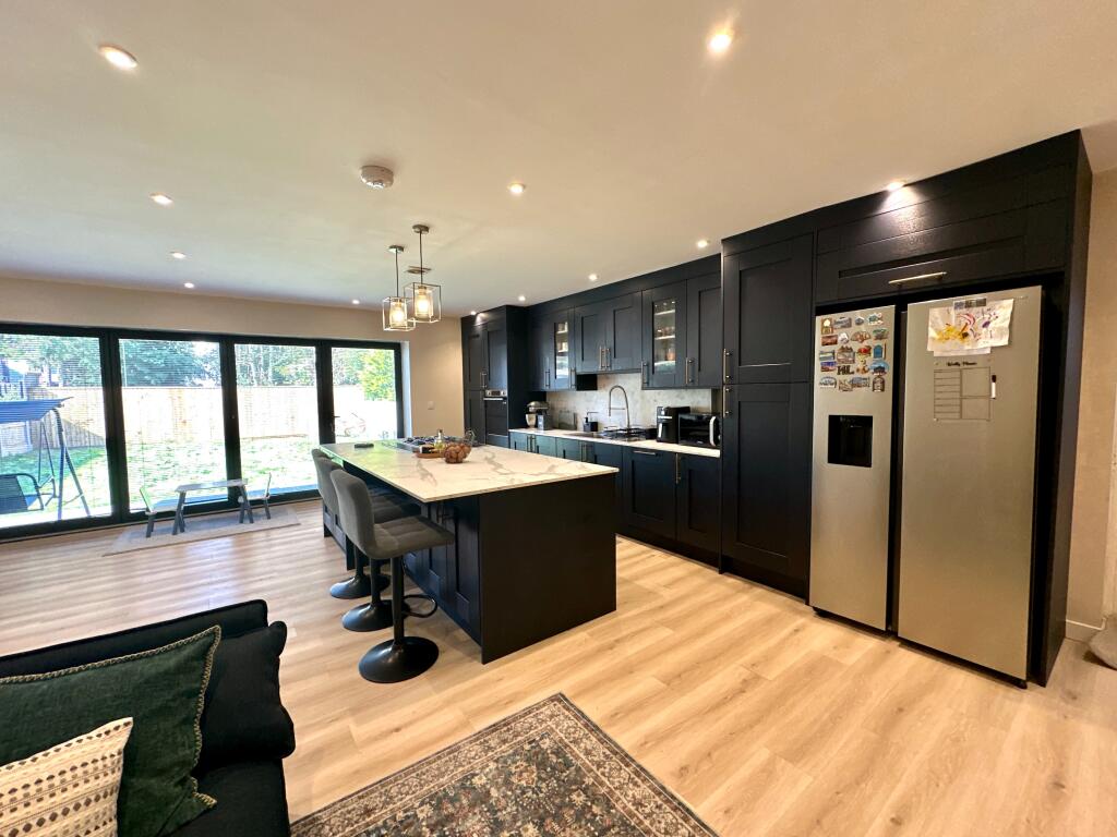 House in Sandwell, Doe Bank - View 5