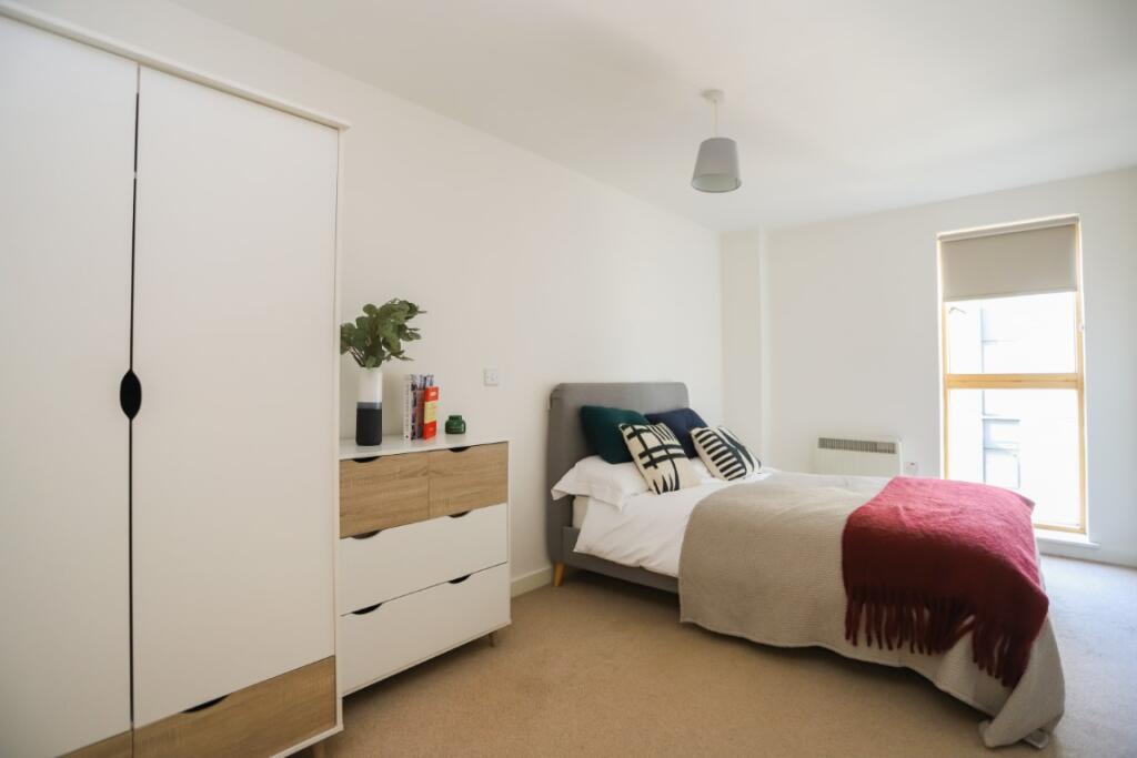 Apartment in Bolton - View 5