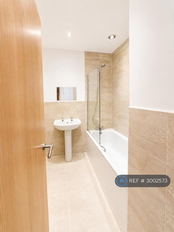 House in Burnley, Padiham - More