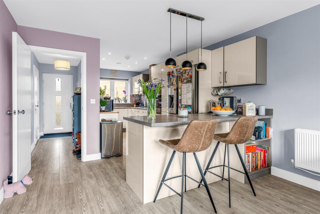 Additional image 3 of Appletree Way, Welwyn Garden City