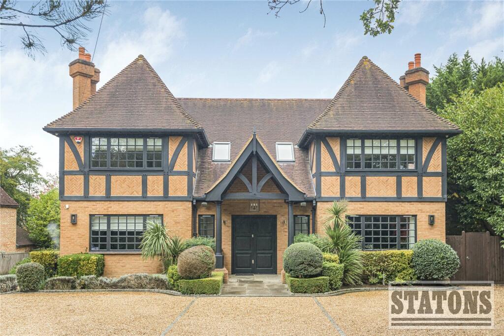 Main image of property: Barnet Road, Arkley, EN5