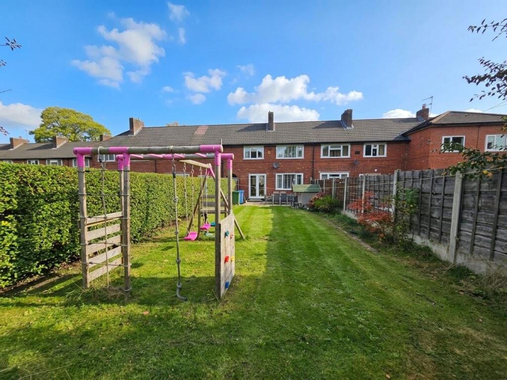 Lawton Moor Road, Northern Moor photo 2