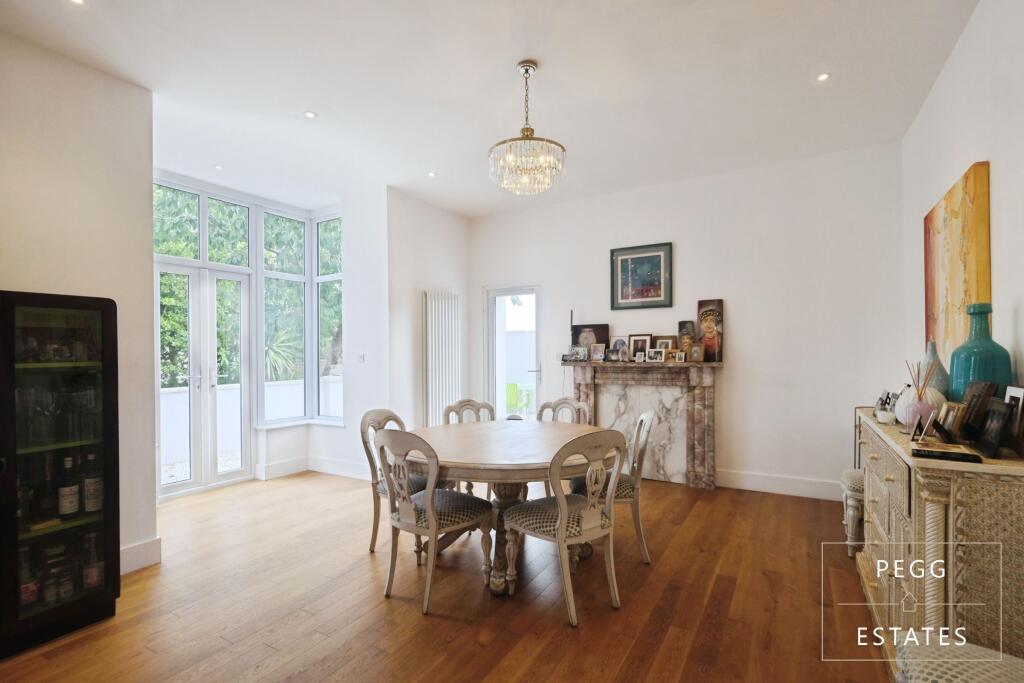 House in Torquay, Torbay - View 5