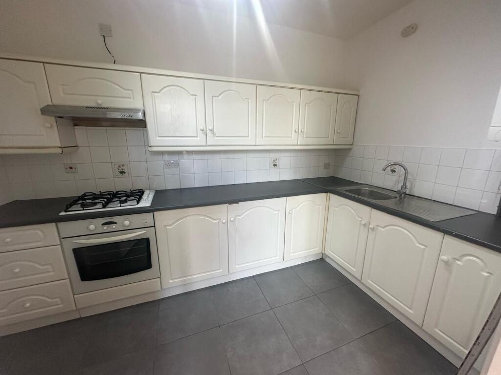 Apartment in Birmingham, Hockley Port - View 2