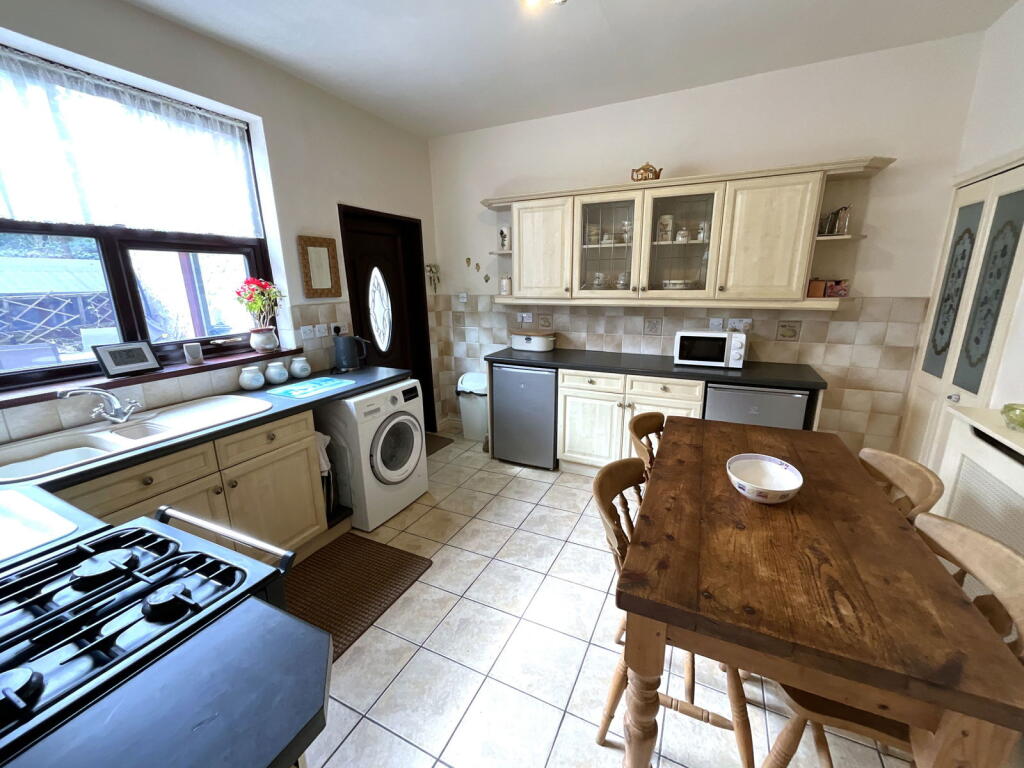 Additional image 4 of CRADLEY HEATH, Surfeit Hill Road