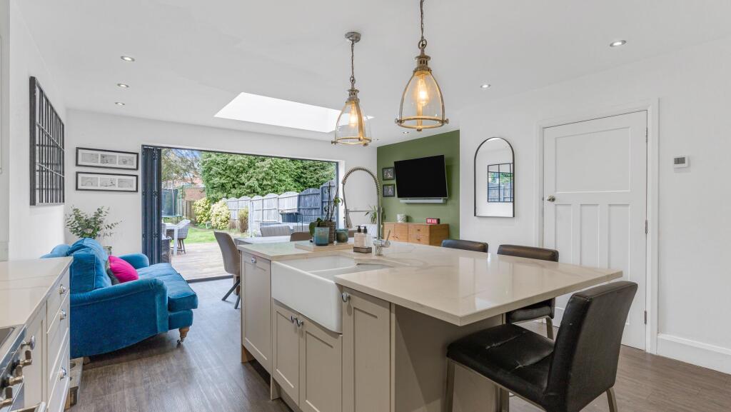 House in Sutton Coldfield, Muffin's Den, Roughley - More