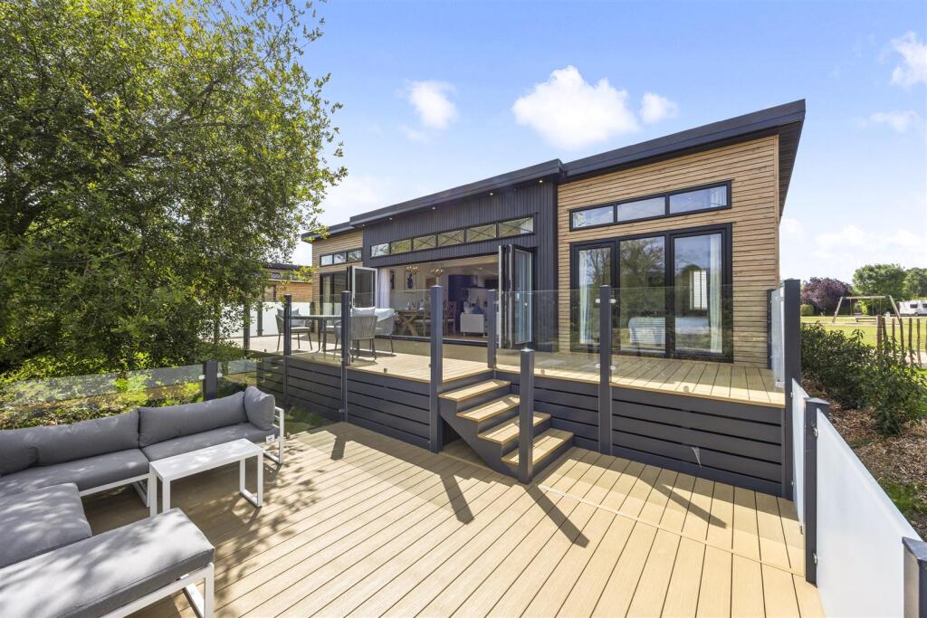 Main image of property: Bluebell Park, Sumners Ponds, Barns Green, Horsham