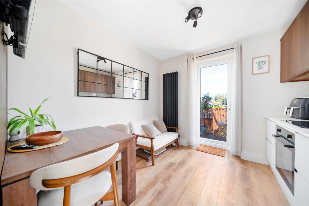 Apartment in London - View 4