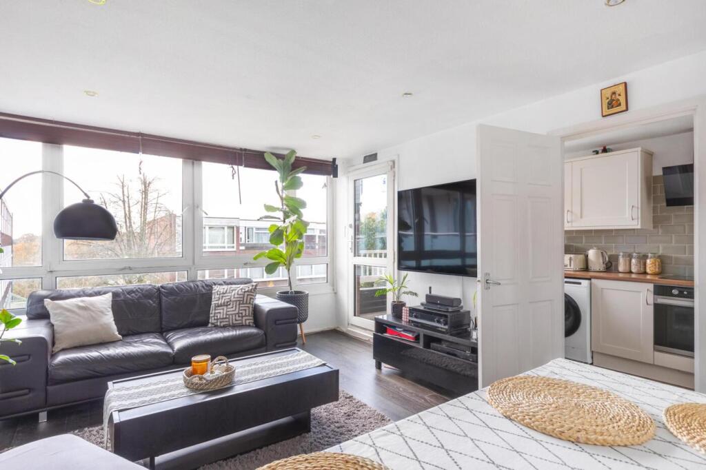 Main image of property: Sylvan Road, London, SE19