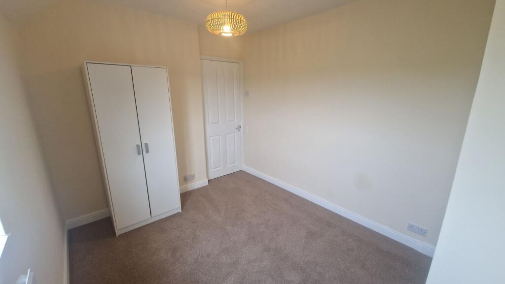 House in Hannington, Swindon - More