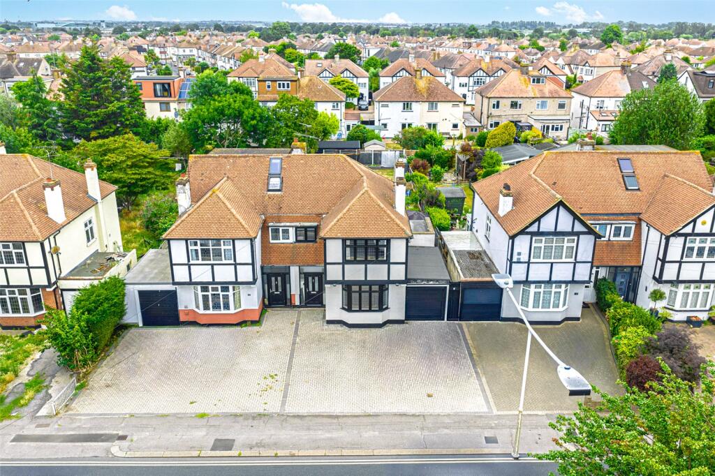 Main image of property: Prince Avenue, Southend-on-Sea, Essex, SS2