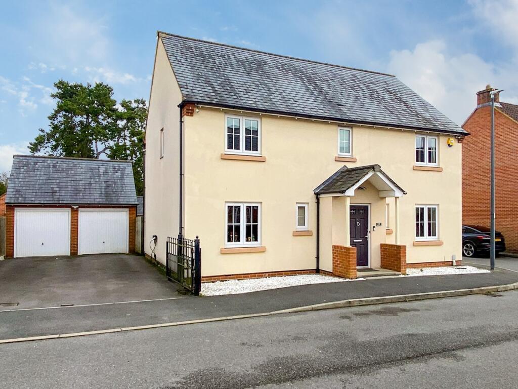 Main image of property: Hickory Lane, Almondsbury, Bristol, BS32