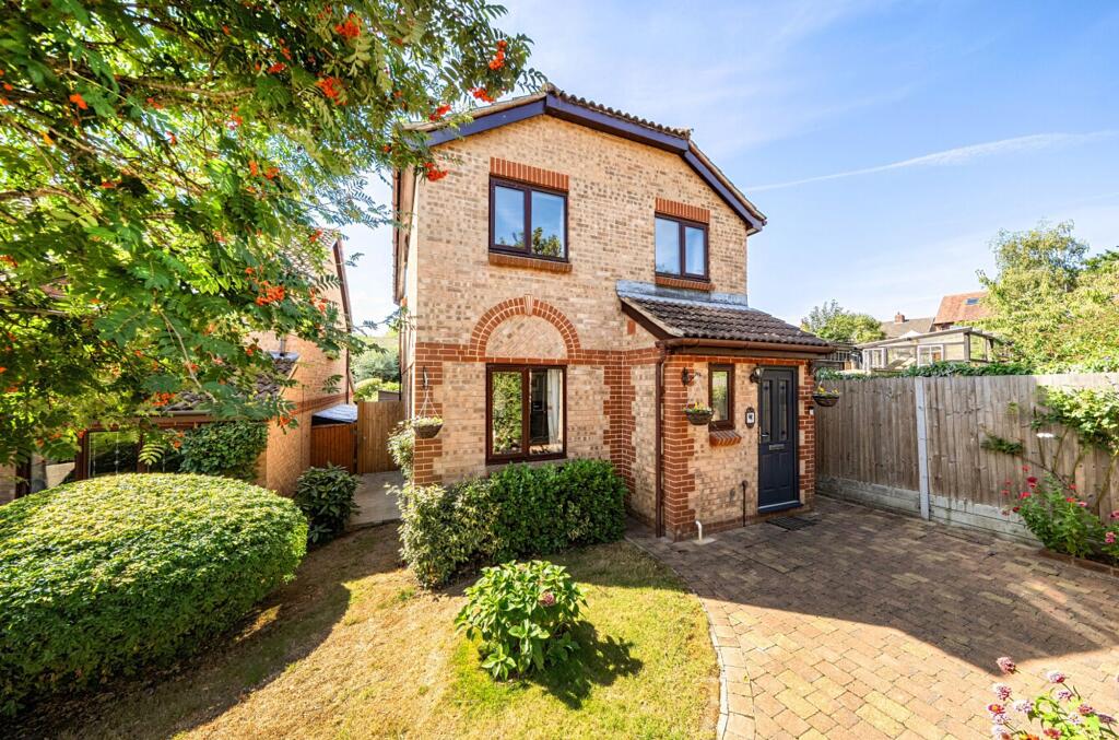 Main image of property: Town Acres, Tonbridge, TN10