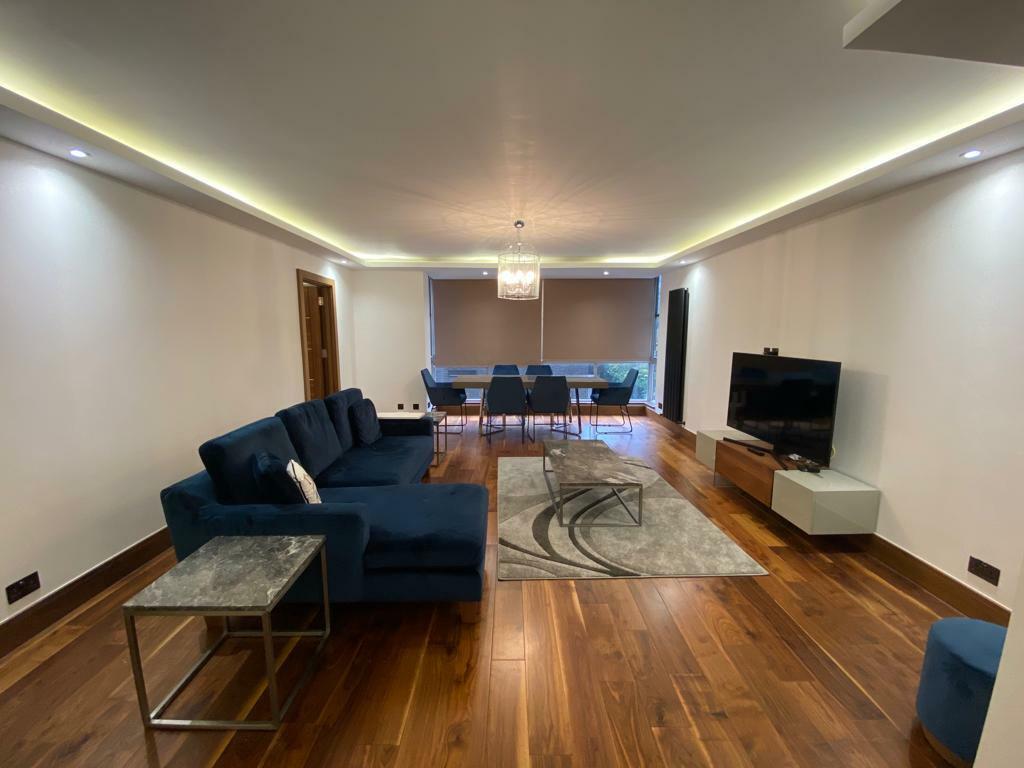 3-bed flat on Cambridge Square, London, £1,300,000