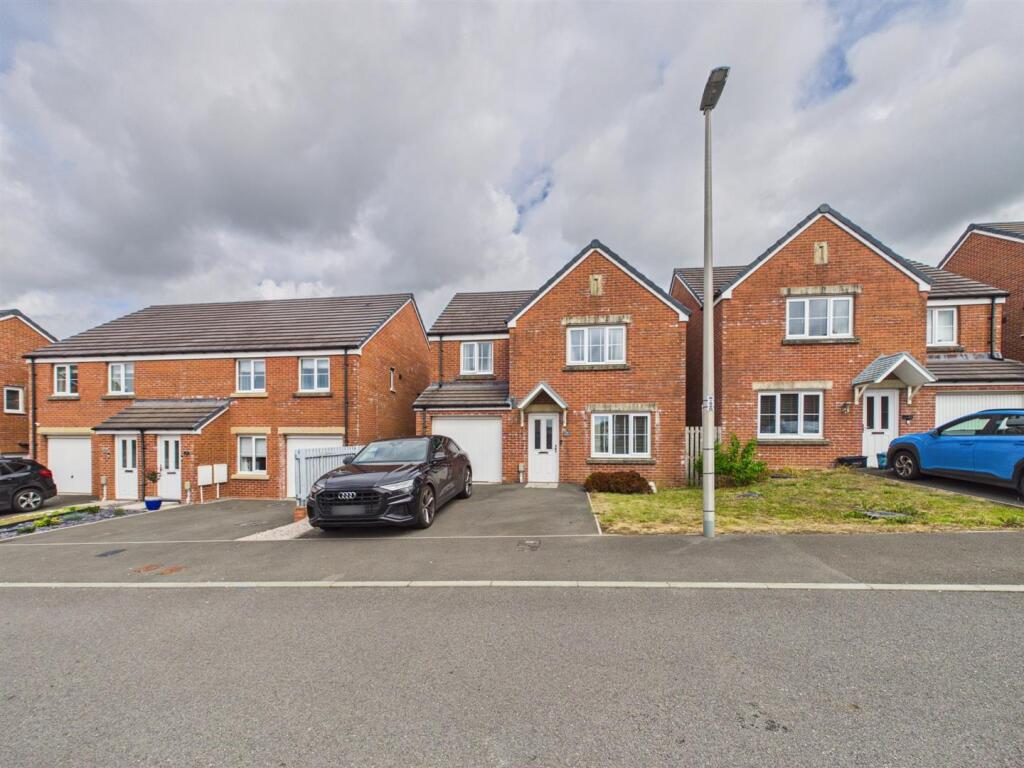 Main image of property: Heol Y Plas, Carway, Kidwelly