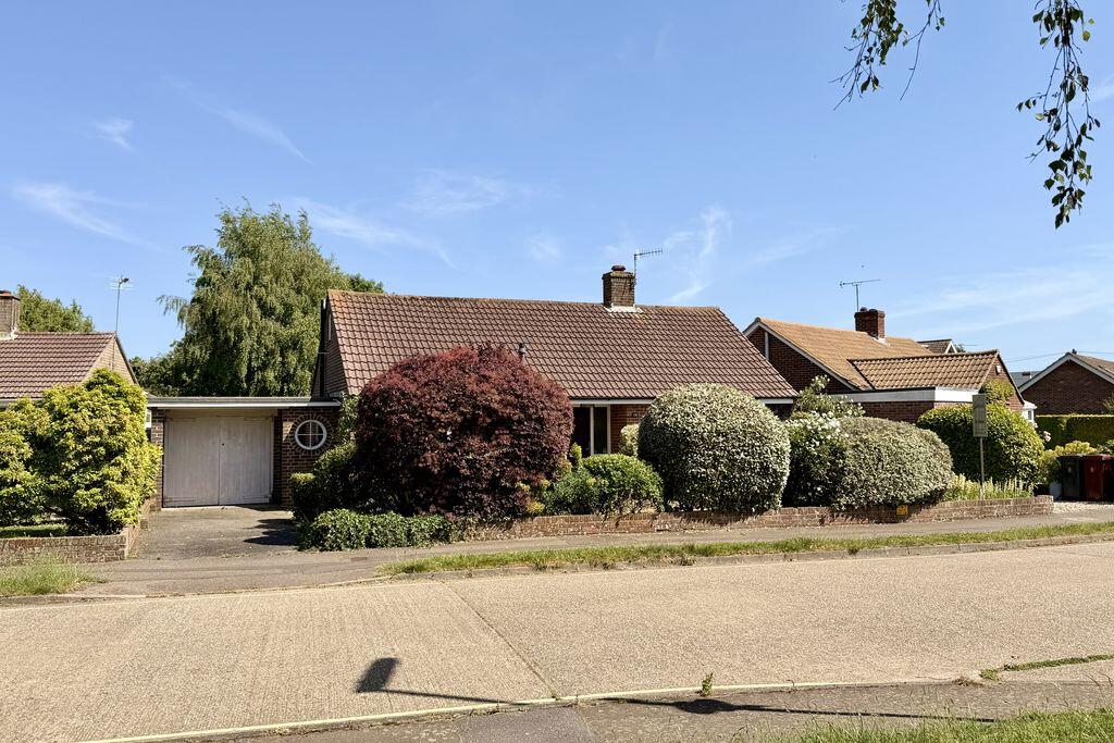 House in Chichester, Parklands - View 2