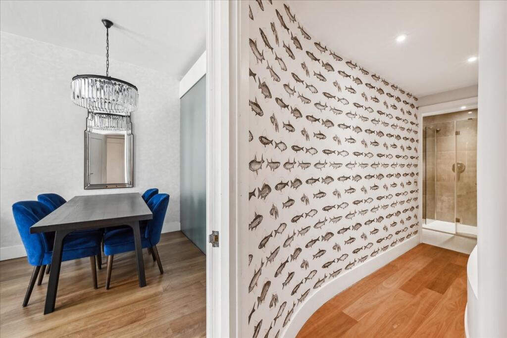 Apartment in London - View 5