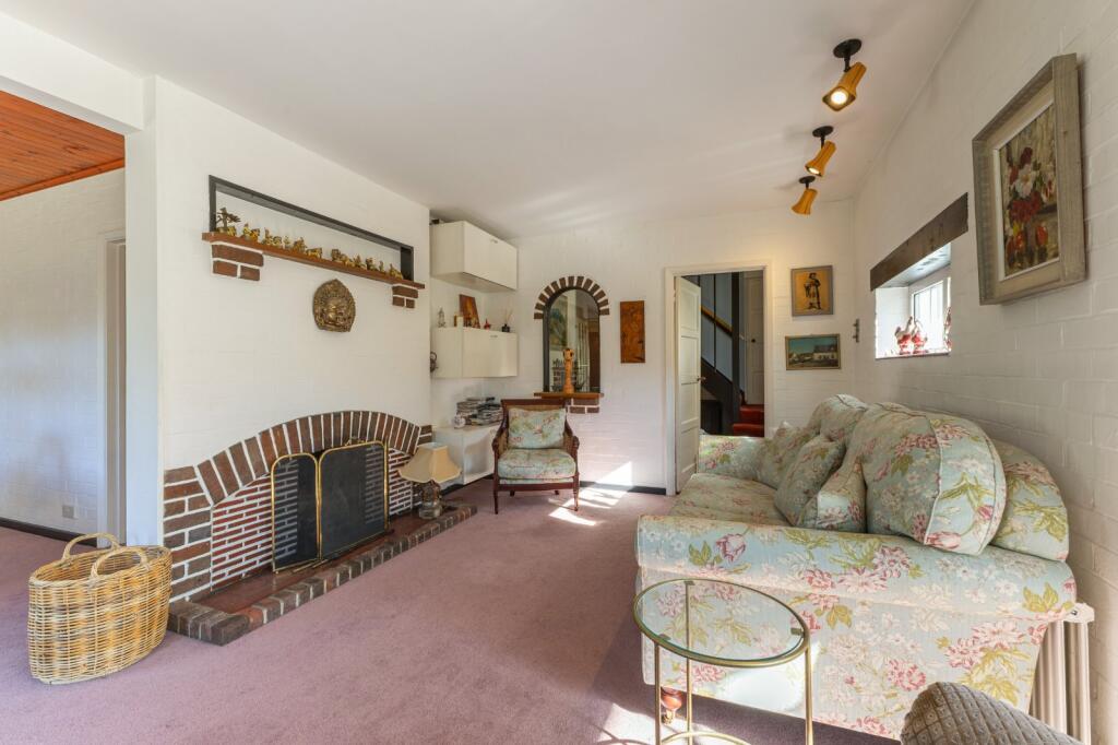 House in St Albans - View 5