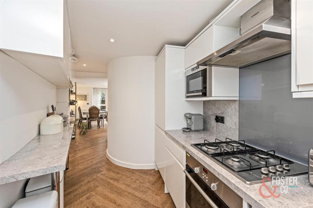 St. Aubyns, Hove - View 5