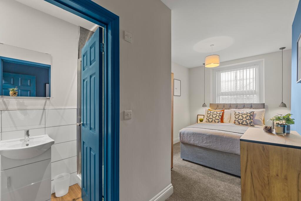 Main image of property: 83 Stuart Road, Stoke, Plymouth