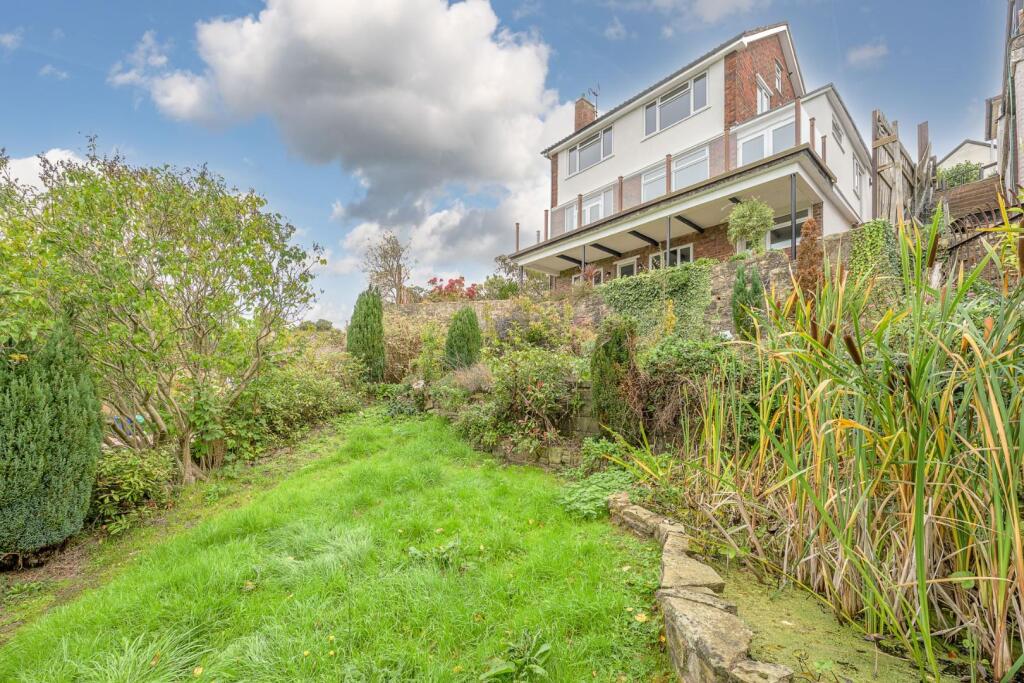House in Dudley - View 5
