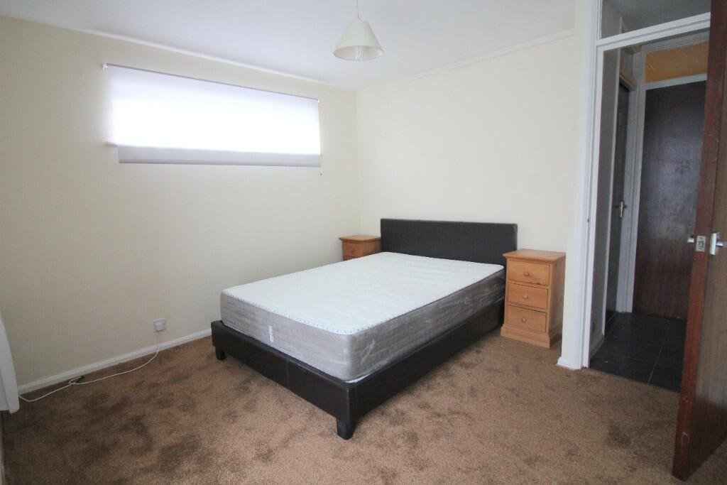 Apartment in Luton, Hockwell Ring, Leagrave - More