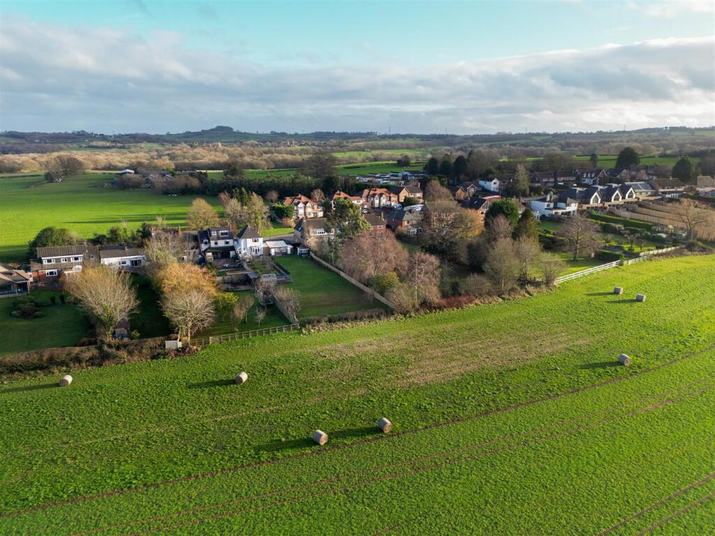 Additional image 29 of Bromsgrove Road, Hunnington, Halesowen