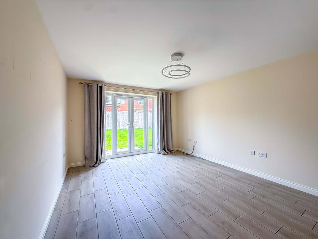 Balmoral Drive, Churchtown, PR9 8QA - View 6