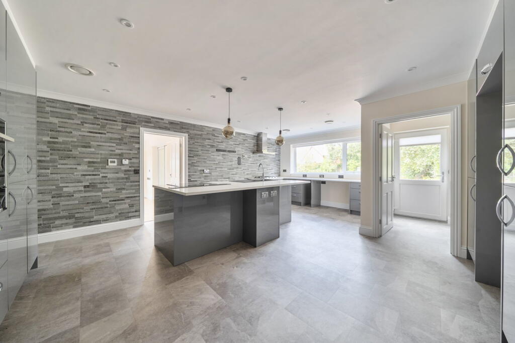 House in South Kesteven, Grantham - View 4