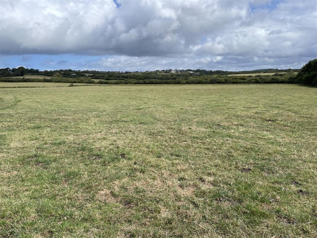 Woolsery, Bideford - More