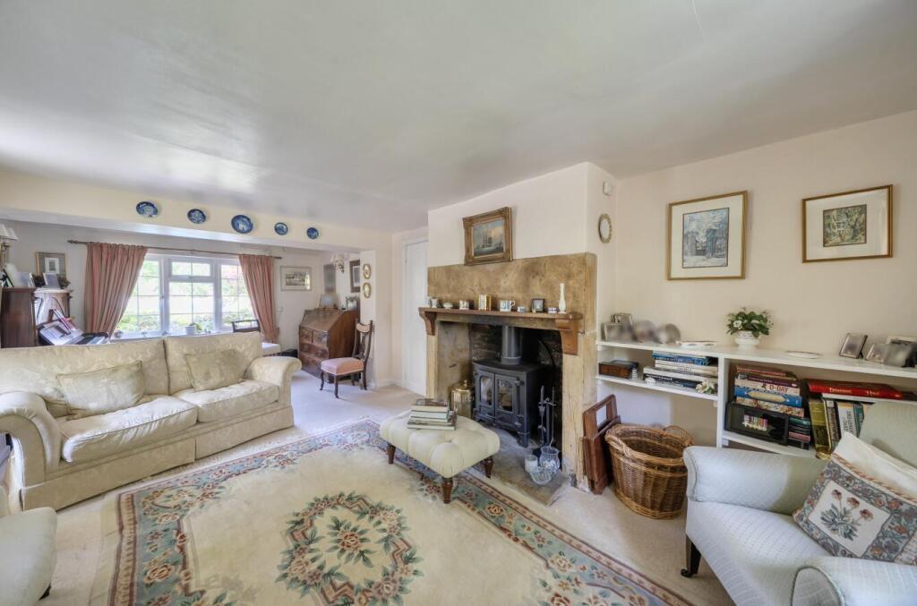 House in Somerset, Yeovilton and District - More