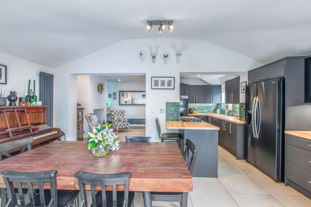 Main image of property: Gledhow Park Avenue, Leeds, LS7