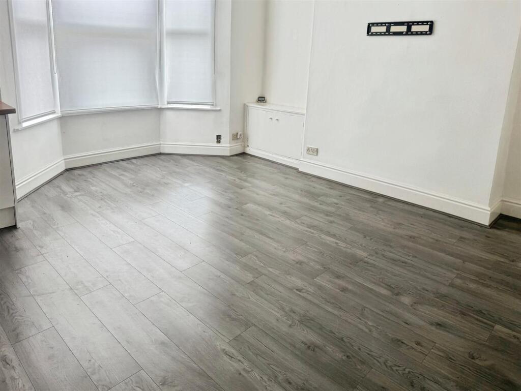 Apartment in Liverpool - View 5