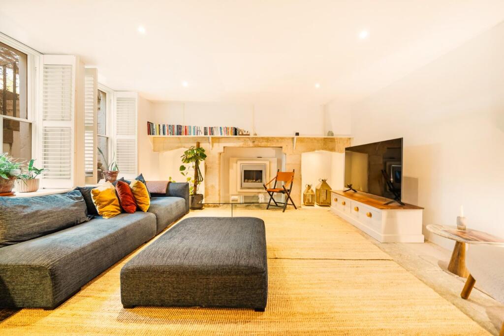 Apartment in Bath - More