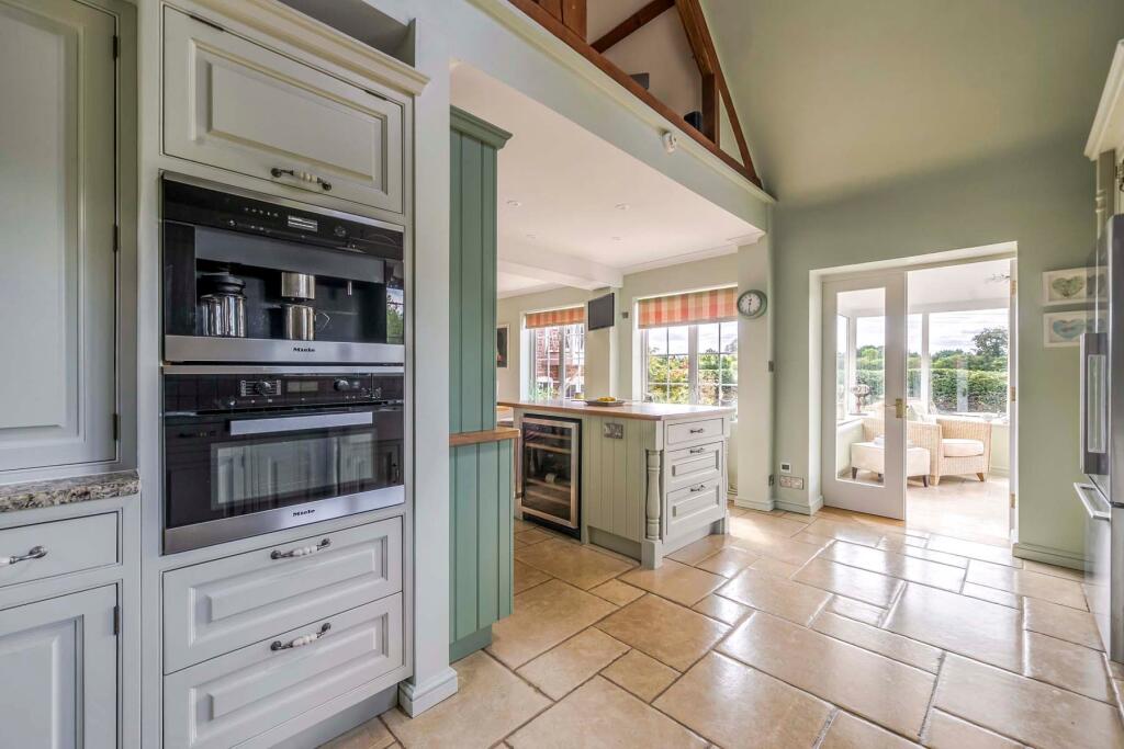 House in South Oxfordshire, South Stoke - More
