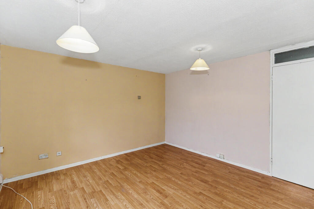 Apartment in Milton Keynes - View 2