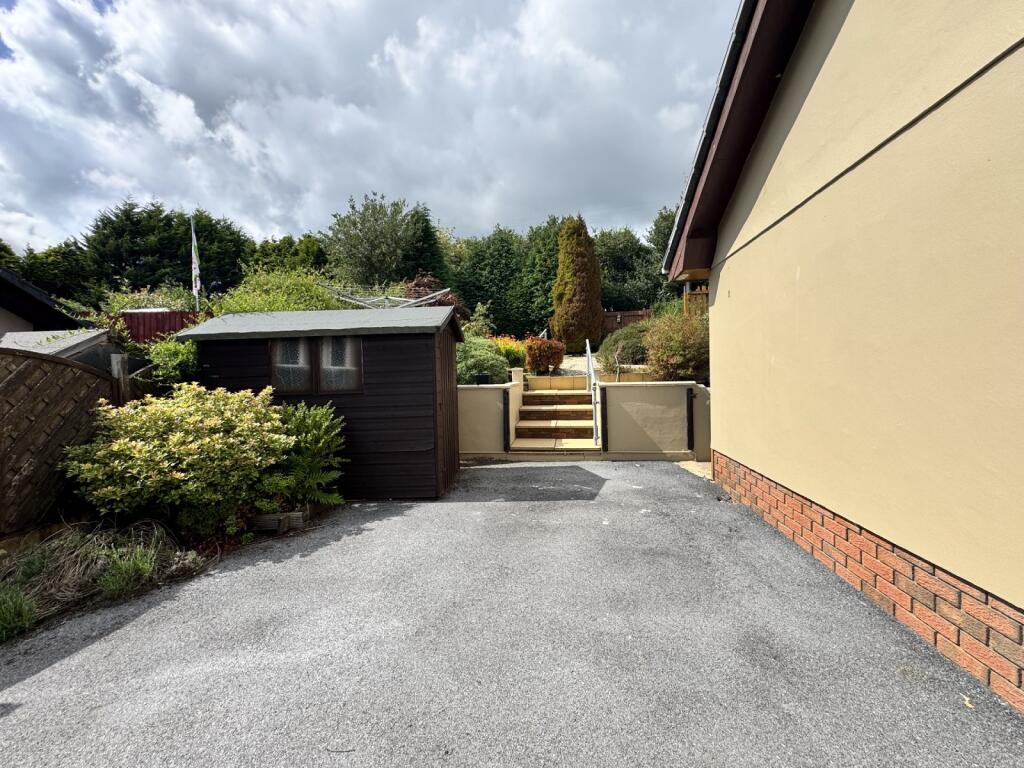 Brynglas, Penygroes, Llanelli, Carmarthenshire. photo 3