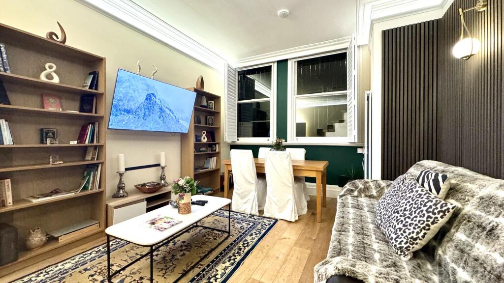 Main image of property: Gledhow Gardens, London