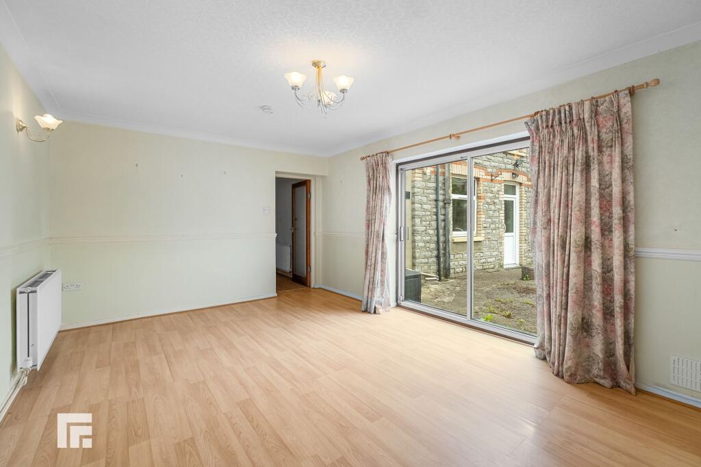 Main Street, Barry, CF63 photo 3